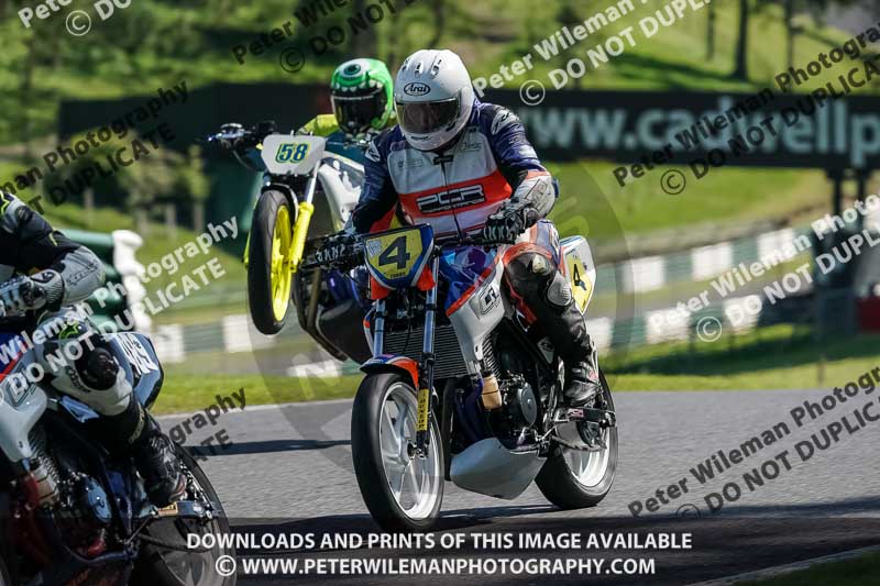 cadwell no limits trackday;cadwell park;cadwell park photographs;cadwell trackday photographs;enduro digital images;event digital images;eventdigitalimages;no limits trackdays;peter wileman photography;racing digital images;trackday digital images;trackday photos